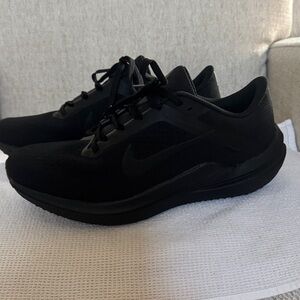 Nike Men's Winflo 10 Shoes